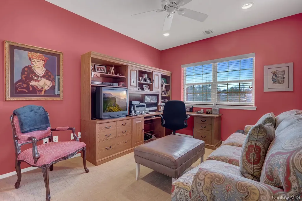 202 Carriage Lane Plainview NY 11803