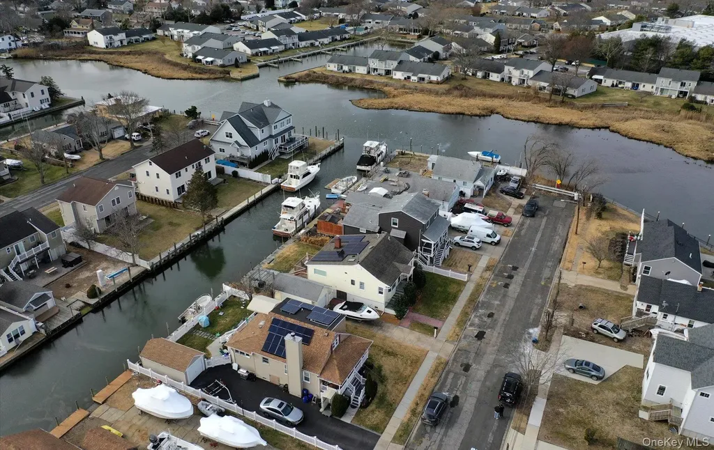 20 Albert Road Amity Harbor NY 11701