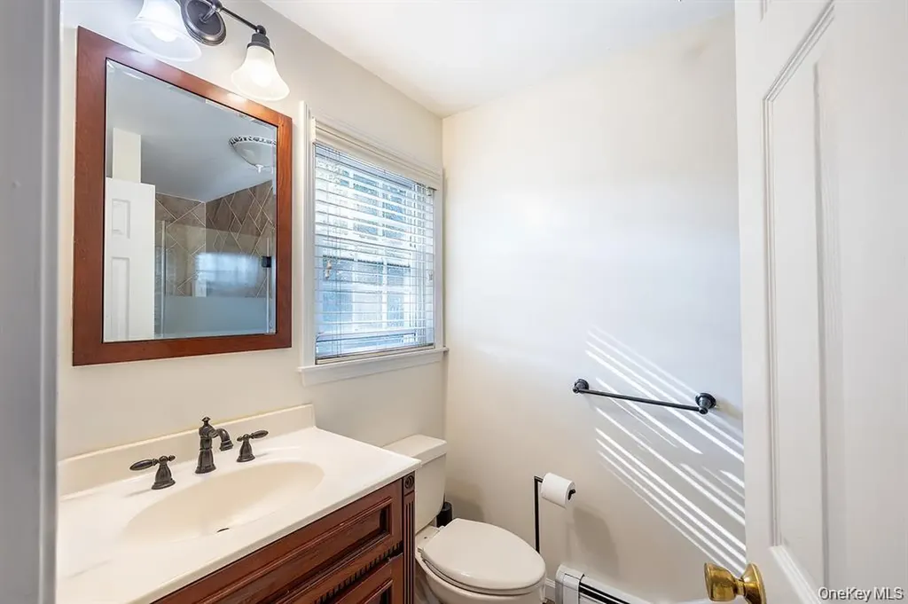 16 Stoneham Place White Plains NY 10607