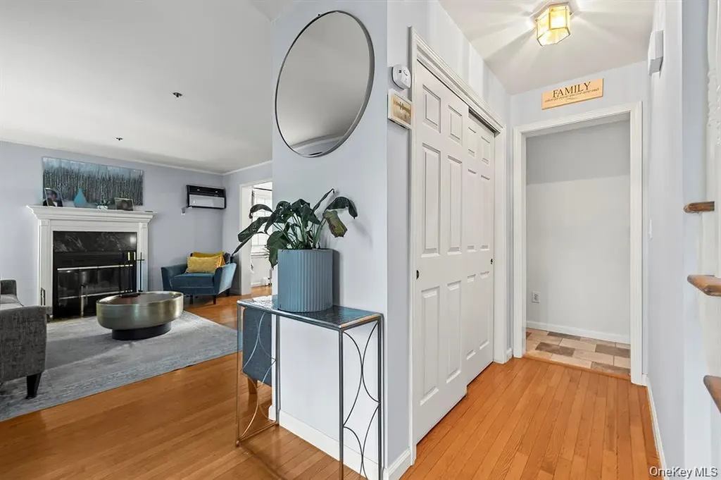 16 Stoneham Place White Plains NY 10607