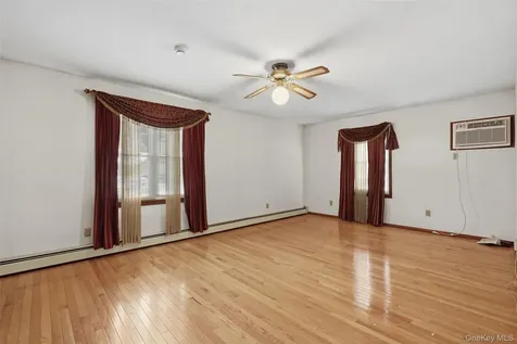 95 King Street Pleasantville NY 10570
