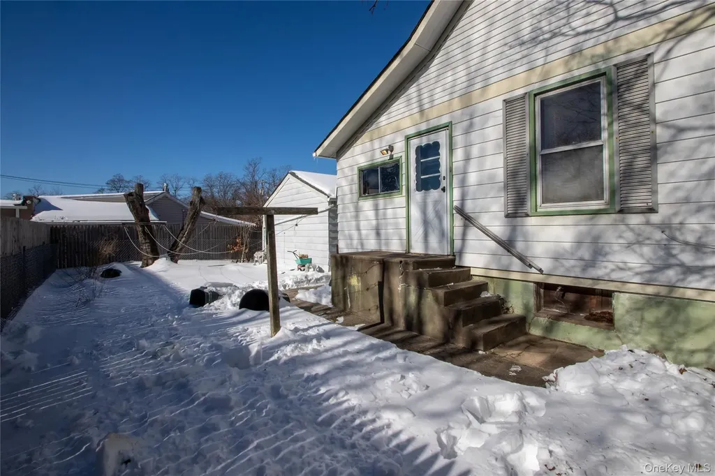 144 Carleton Avenue Islip Terrace NY 11752