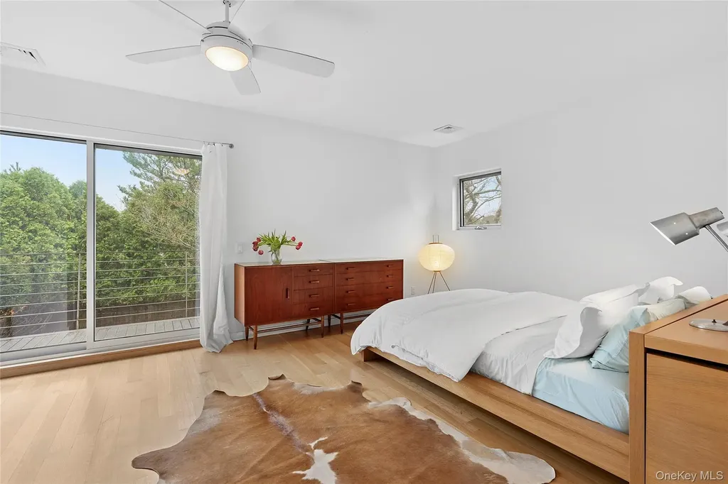 54 Gardiner Drive Amagansett NY 11930
