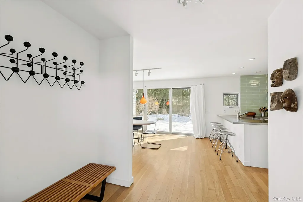 54 Gardiner Drive Amagansett NY 11930
