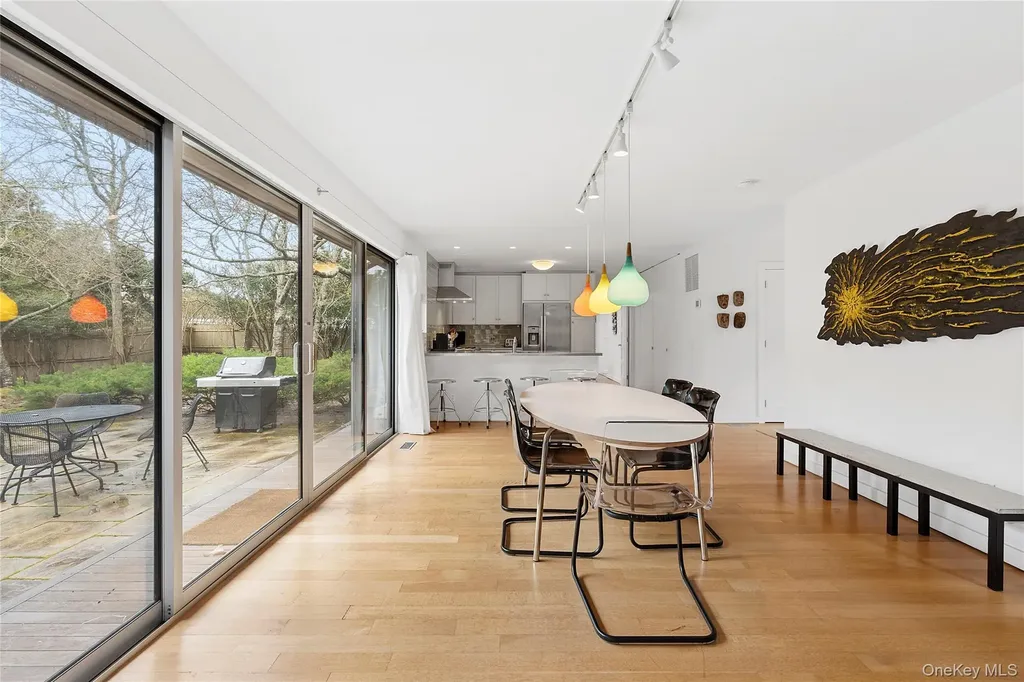 54 Gardiner Drive Amagansett NY 11930