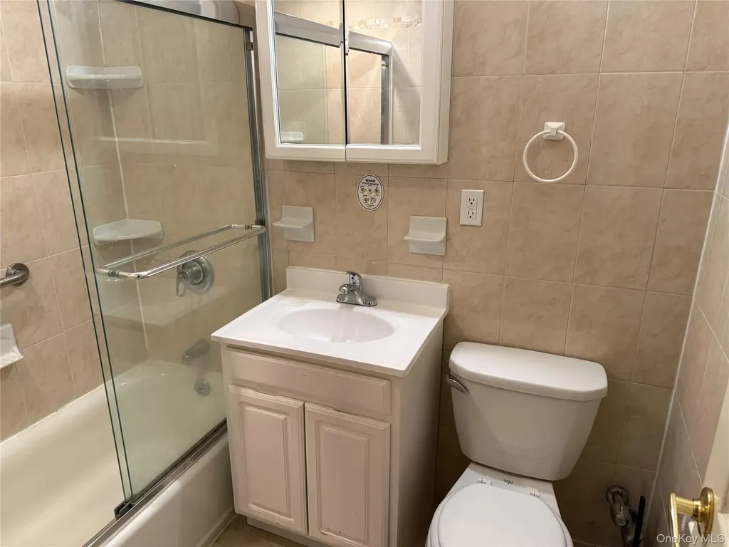 632 Warburton Avenue Yonkers NY 10701