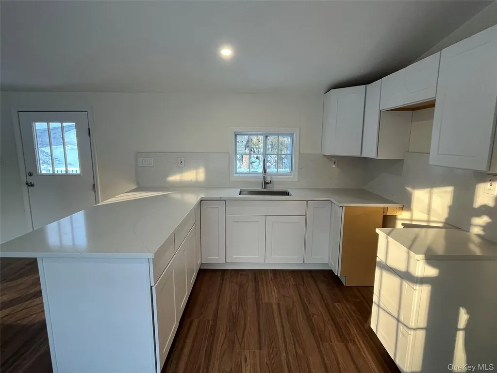 1 Walnut Park Lane Milton NY 12547