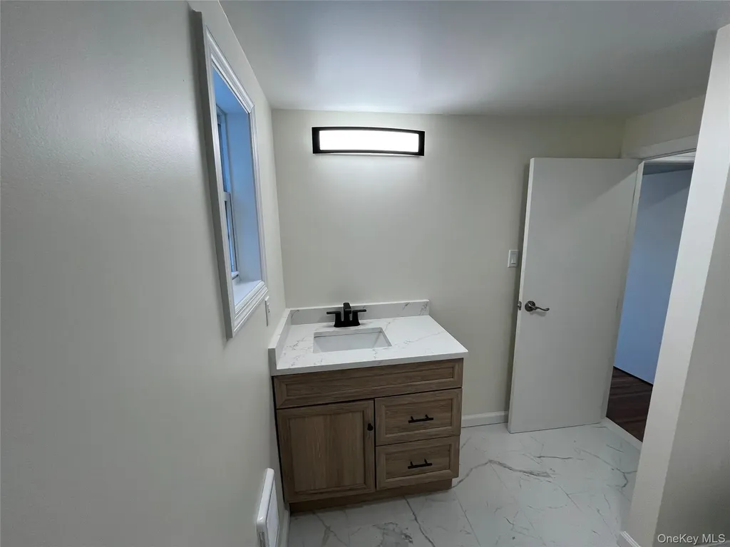 1 Walnut Park Lane Milton NY 12547