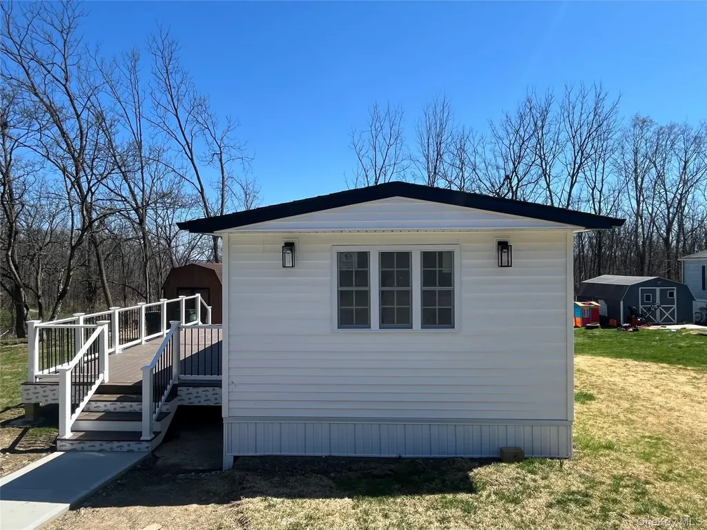 1 Walnut Park Lane Milton NY 12547