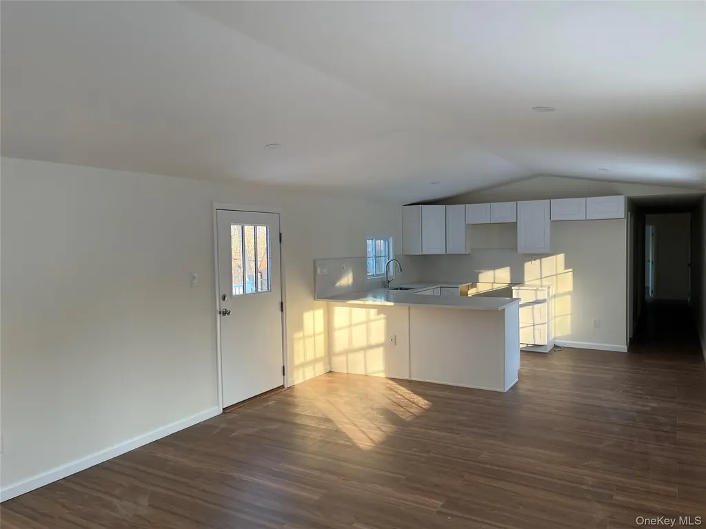 1 Walnut Park Lane Milton NY 12547