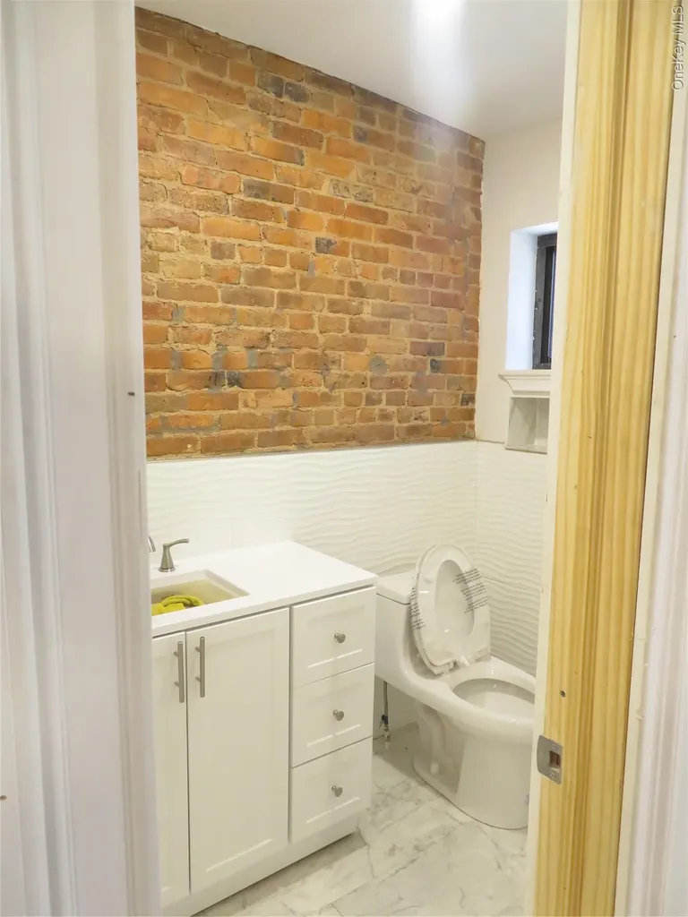 155 Stuyvesant Avenue Brooklyn NY 11221