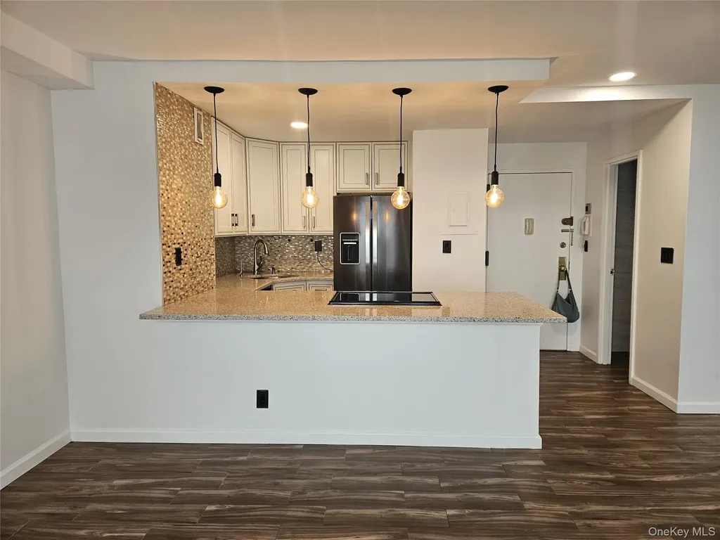 2 Richmond Road Lido Beach NY 11561