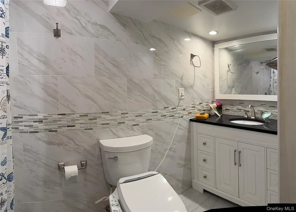 110-51 64th Road Forest Hills NY 11375