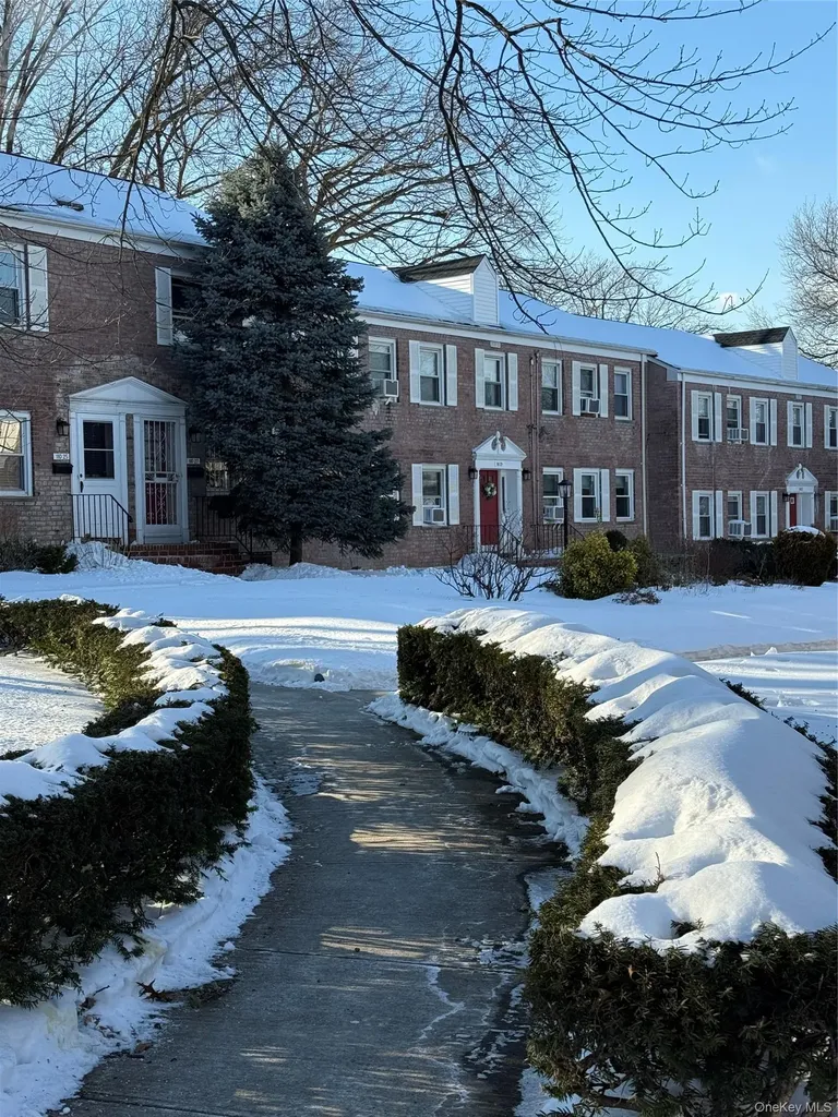 110-51 64th Road Forest Hills NY 11375