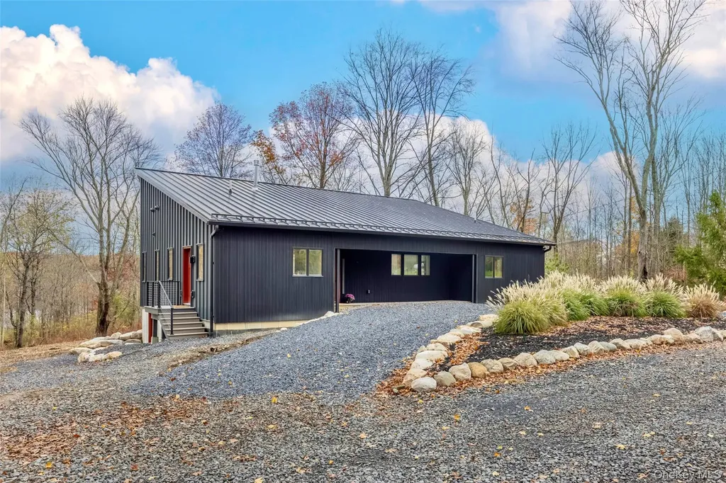 513 Myrtle Avenue Wallkill NY 12589