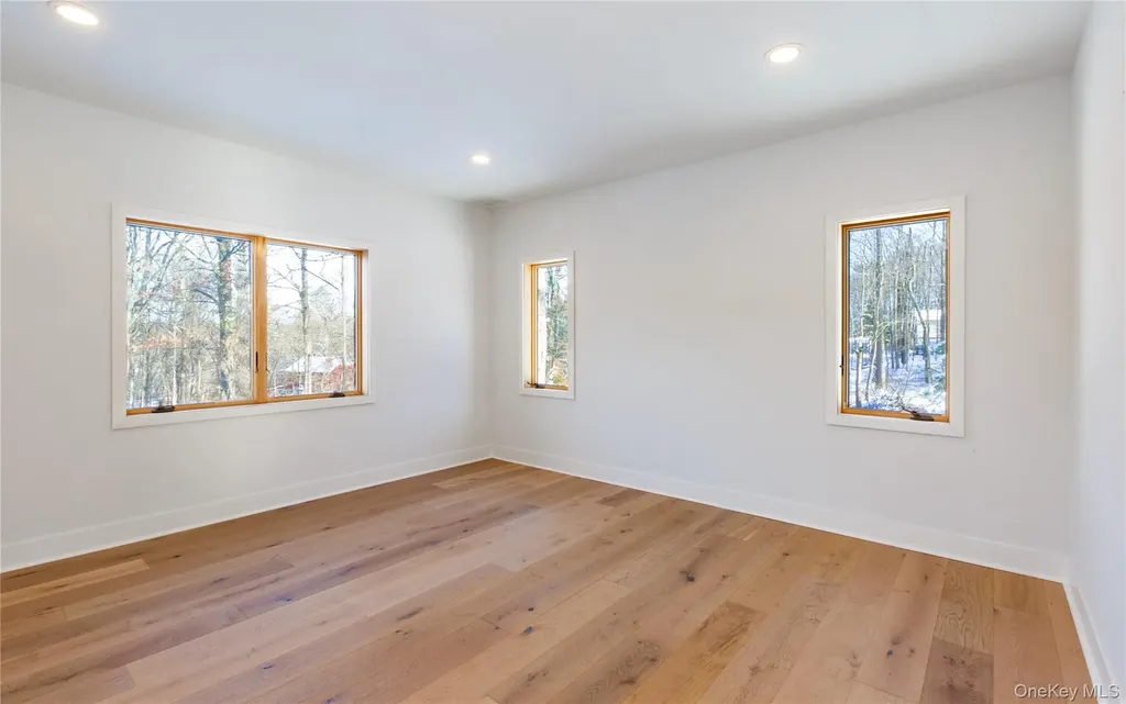513 Myrtle Avenue Wallkill NY 12589