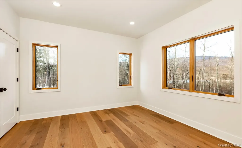 513 Myrtle Avenue Wallkill NY 12589