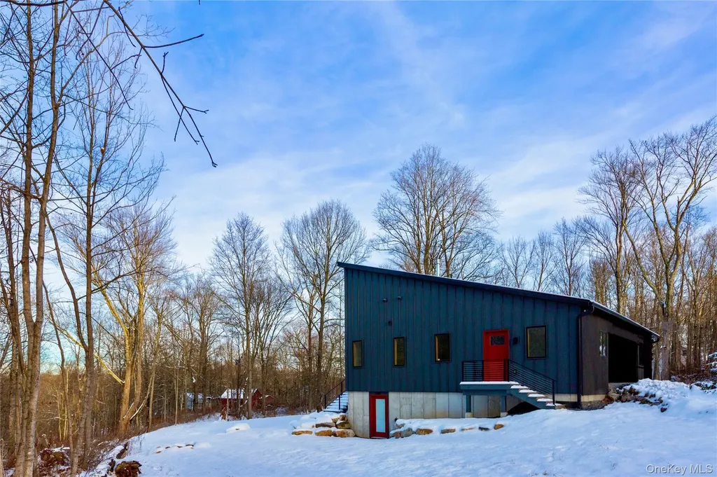 513 Myrtle Avenue Wallkill NY 12589