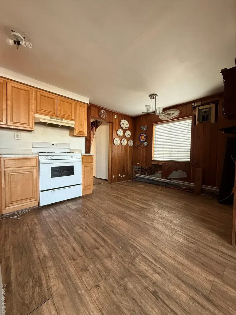 5 Bayview Avenue Howard Beach NY 11414