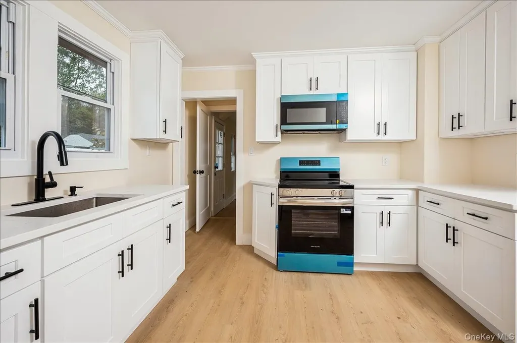 9 Greenbush Drive Poughkeepsie NY 12601