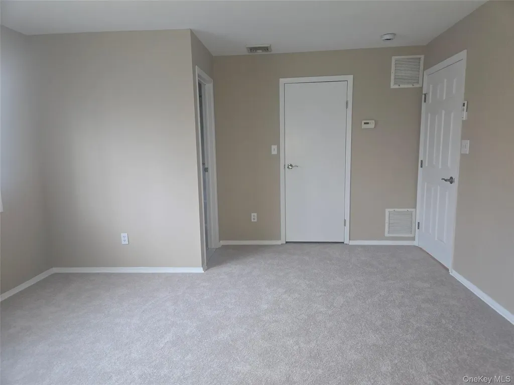 19 Cardinal Lane East Islip NY 11730