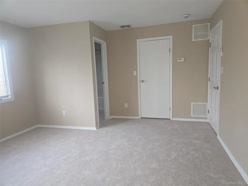 19 Cardinal Lane East Islip NY 11730