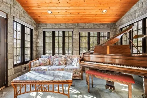 46 Fenimore Road Scarsdale NY 10583