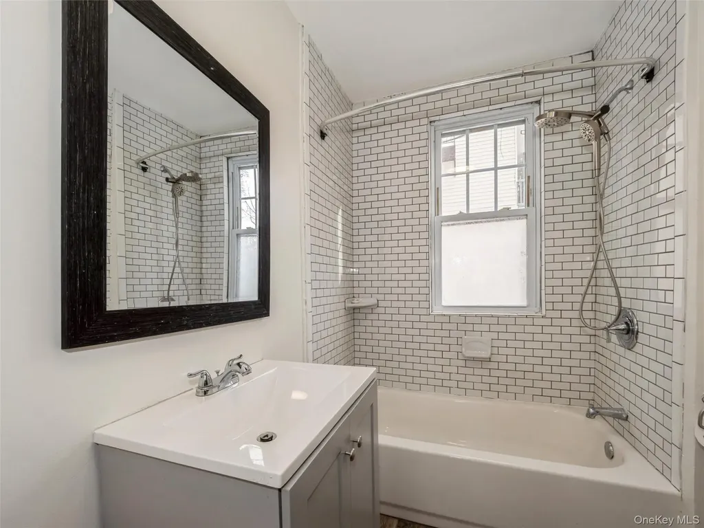 236 Mansion Street Poughkeepsie NY 12601