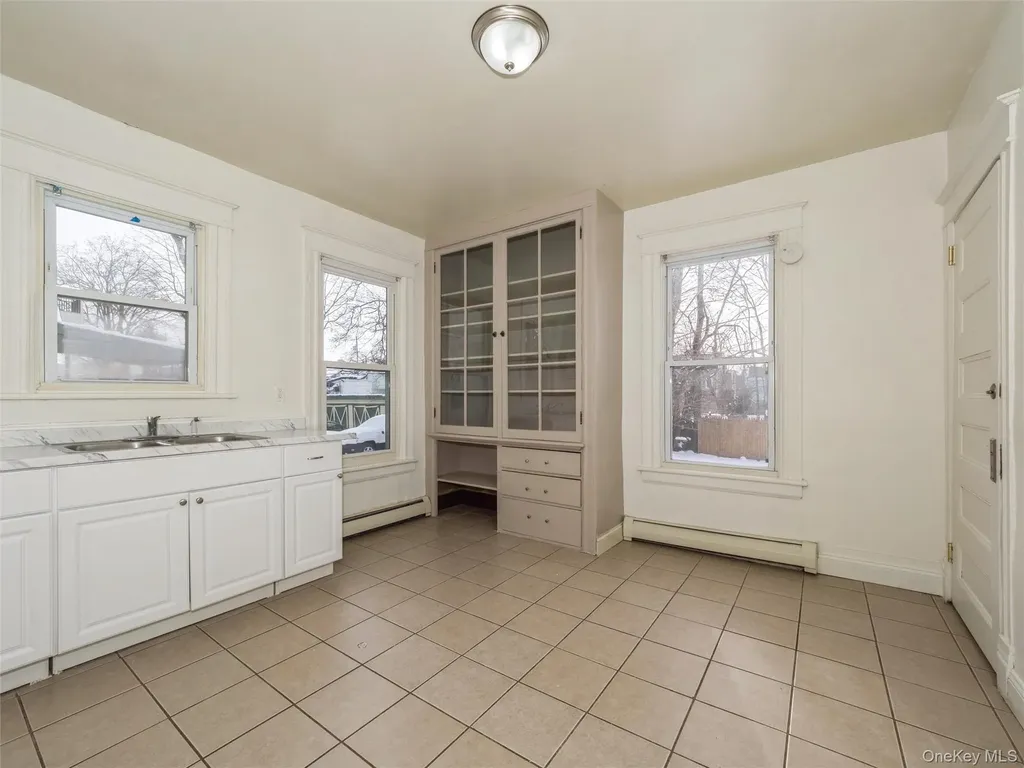 236 Mansion Street Poughkeepsie NY 12601