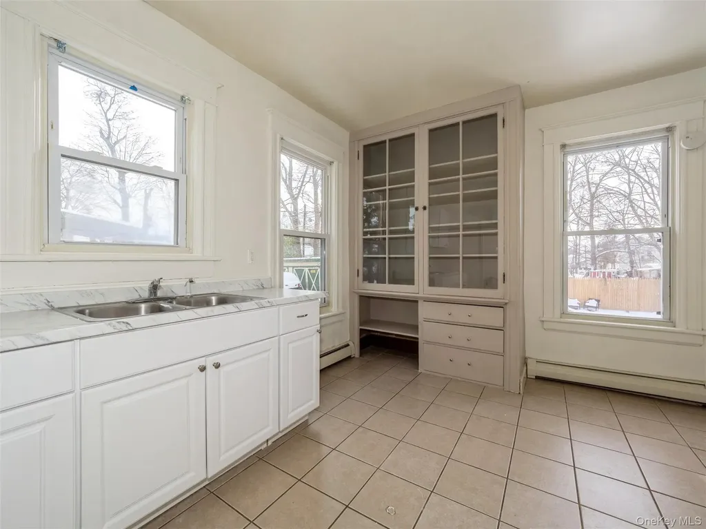 236 Mansion Street Poughkeepsie NY 12601