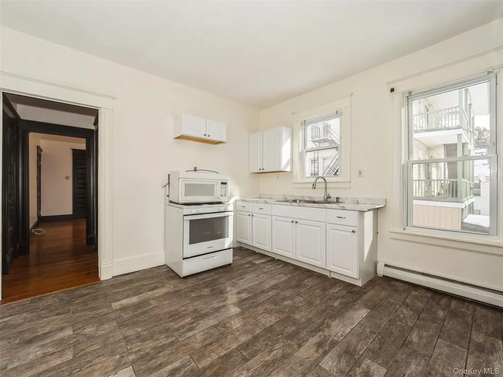 236 Mansion Street Poughkeepsie NY 12601