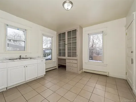 236 Mansion Street Poughkeepsie NY 12601