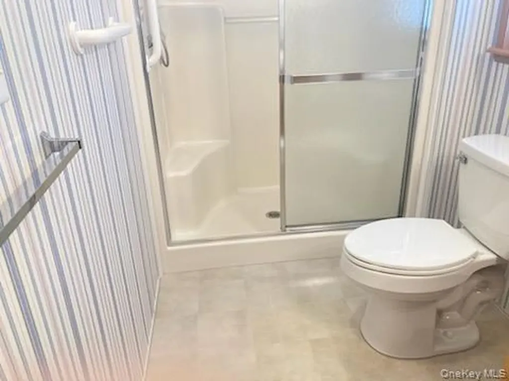 1661 Old Country Road Riverhead NY 11901