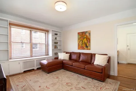 250 Bronxville Road Bronxville NY 10708