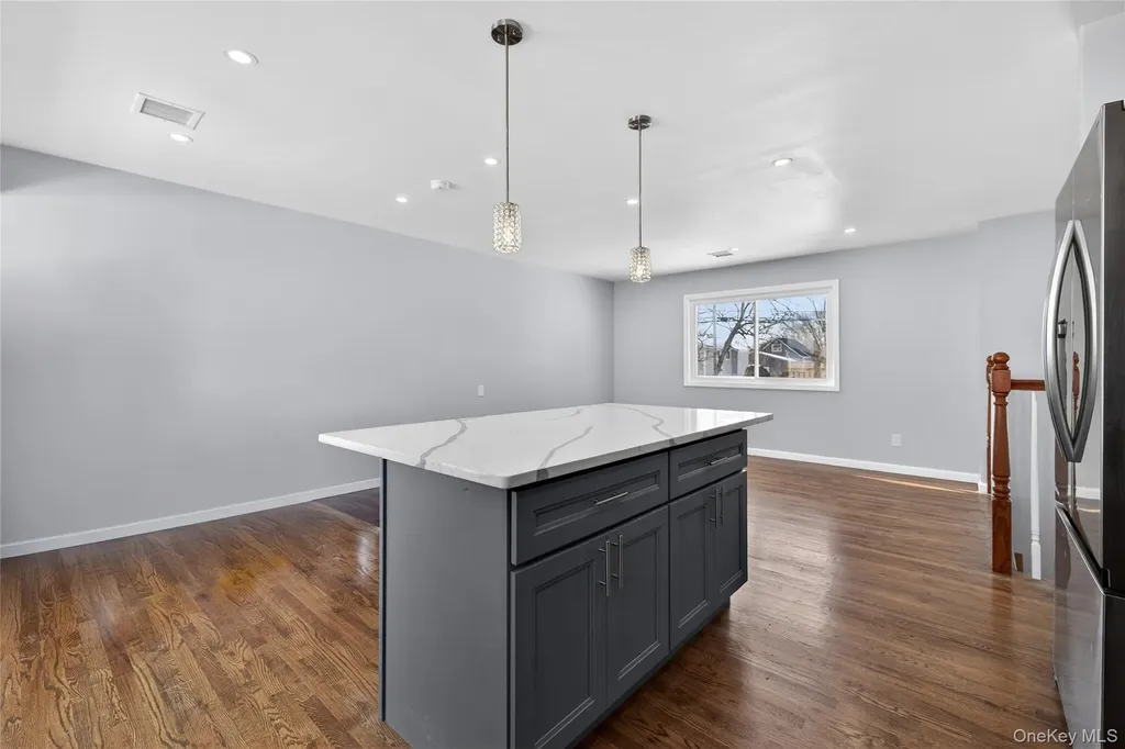 3103 Falcon Avenue Medford NY 11763