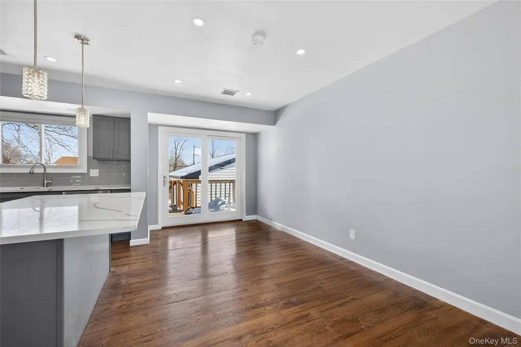 3103 Falcon Avenue Medford NY 11763
