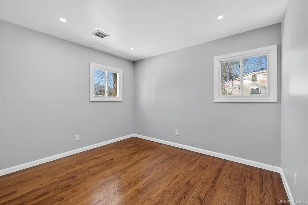 3103 Falcon Avenue Medford NY 11763