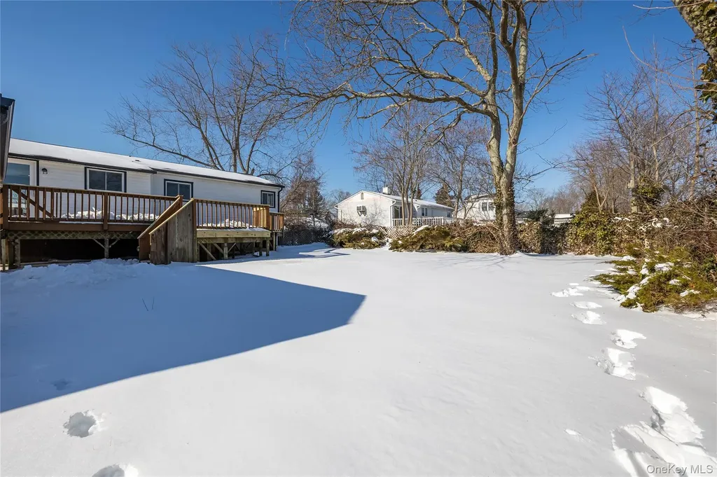 3103 Falcon Avenue Medford NY 11763