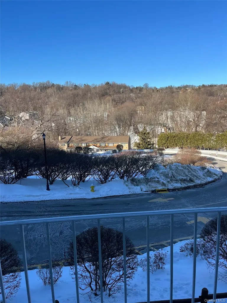 1840 Crompond Road Peekskill NY 10566