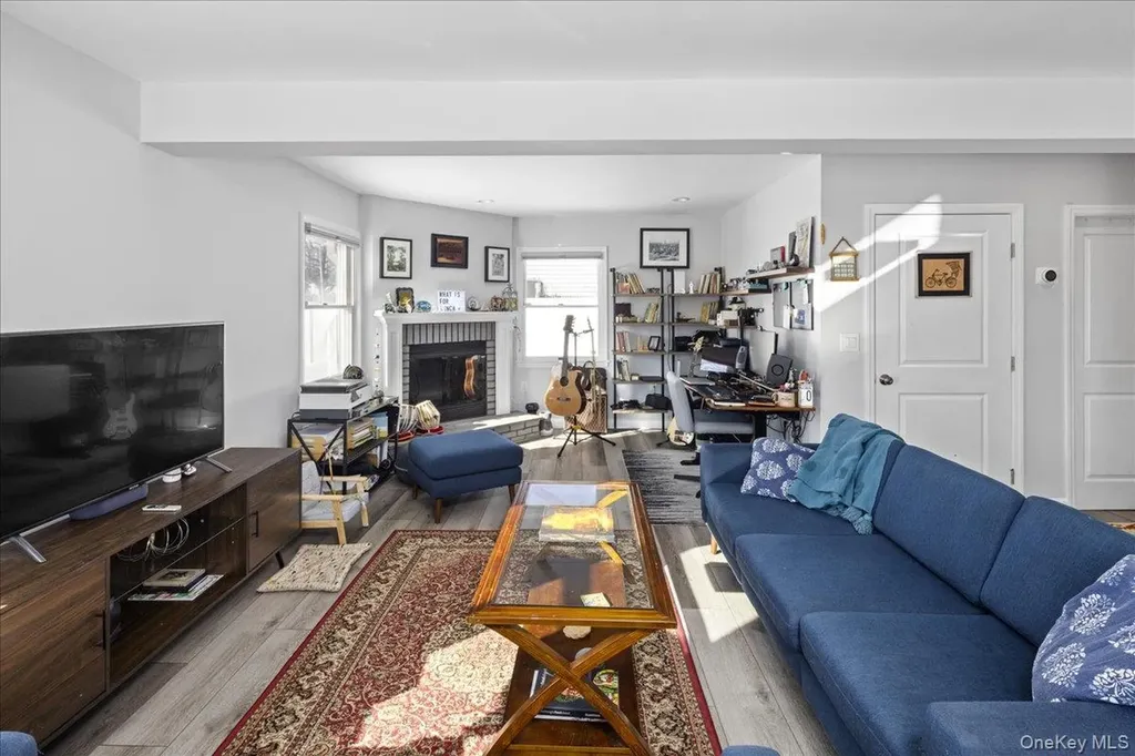 2 Violet Lane Levittown NY 11756