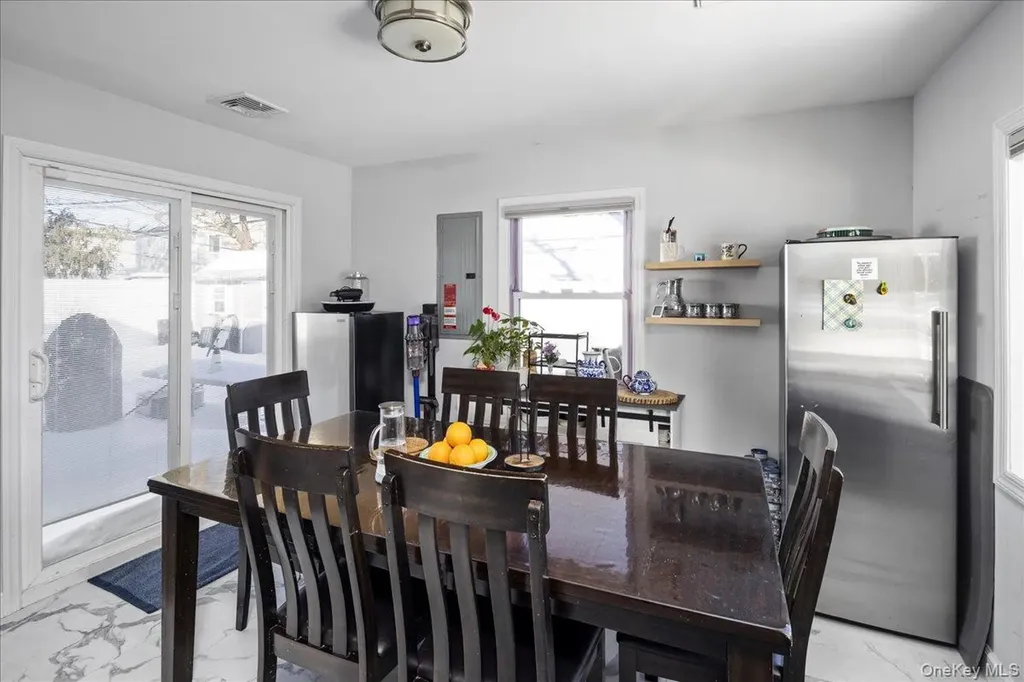 2 Violet Lane Levittown NY 11756