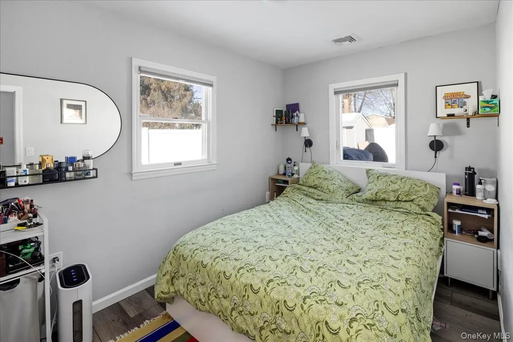 2 Violet Lane Levittown NY 11756