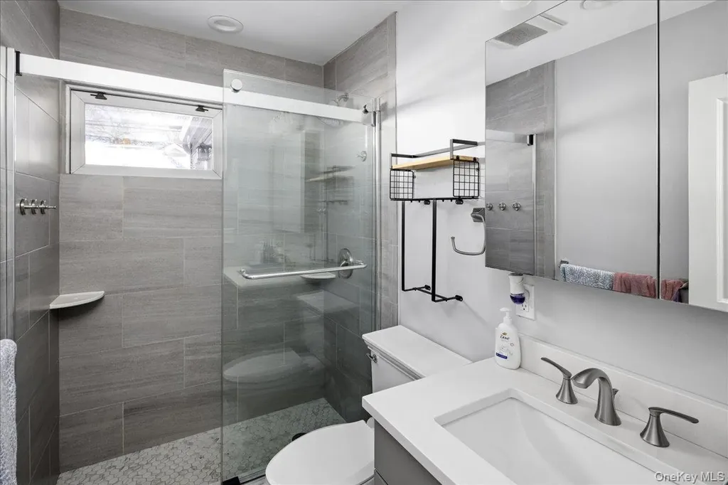2 Violet Lane Levittown NY 11756