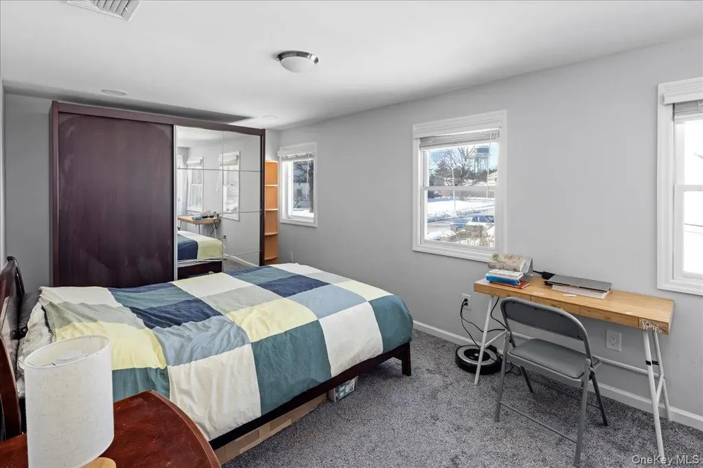 2 Violet Lane Levittown NY 11756
