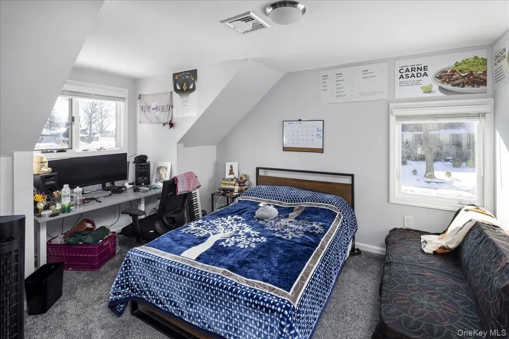 2 Violet Lane Levittown NY 11756