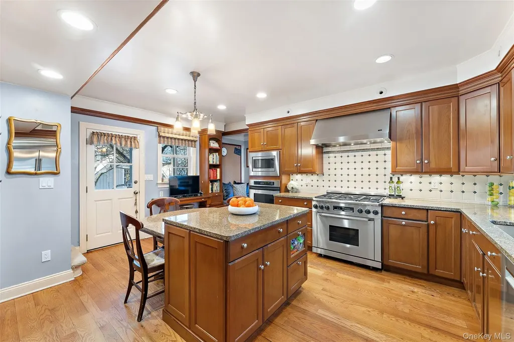11 Rectory Lane Scarsdale NY 10583