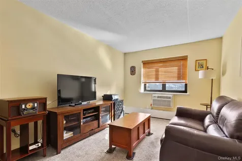 100 Diplomat Drive Mount Kisco NY 10549