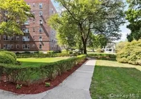220 Pelham Road New Rochelle NY 10805