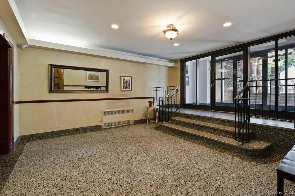 205 E 238th Street Bronx NY 10470
