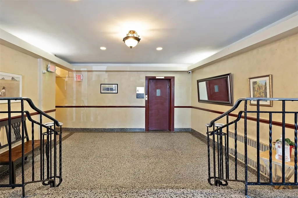 205 E 238th Street Bronx NY 10470